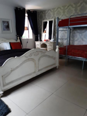 The White Dove Bed and Breakfast Newark Showground